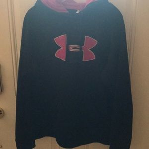 Under Armour sweat shirt.